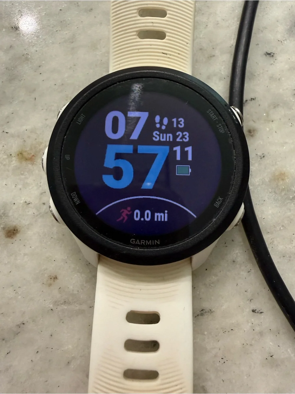 Garmin 235 + charger cable